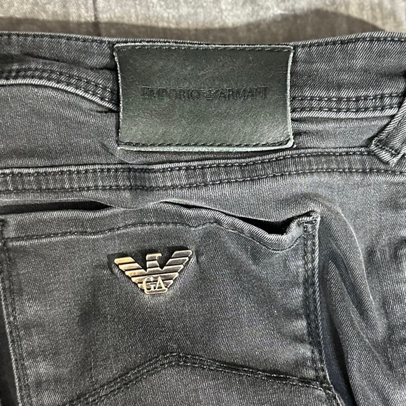 ⭐️Emporio Armani Faded Black Skinny Jeans [8006] - Picture 4 of 9